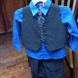 Arrow toddler 3 piece suit